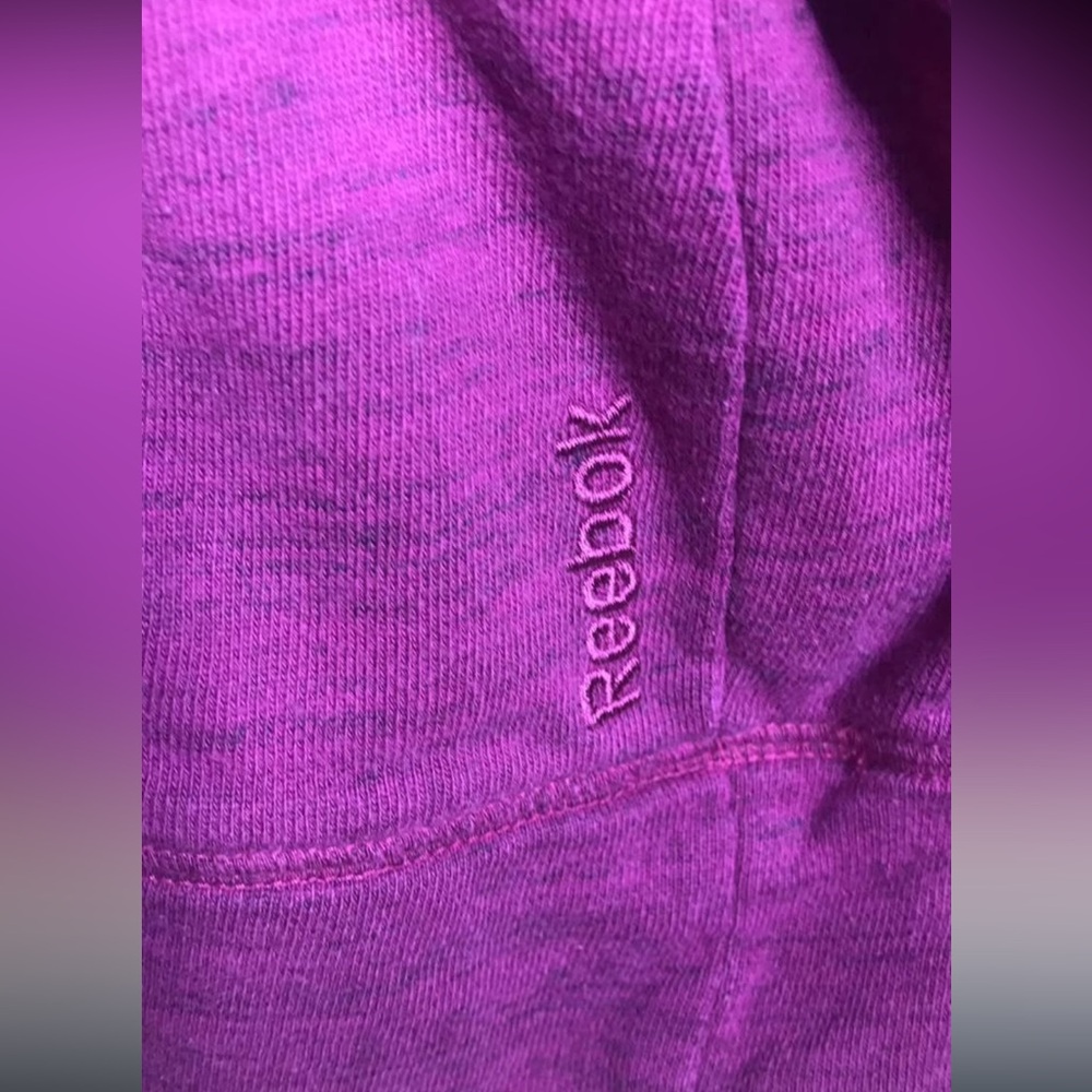 Cozy Reebok Hooded Sweatshirt - Picture 4 of 4